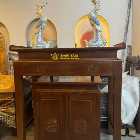 Bàn thờ đứng gỗ sồi hoa sen trang trọng - BD1020