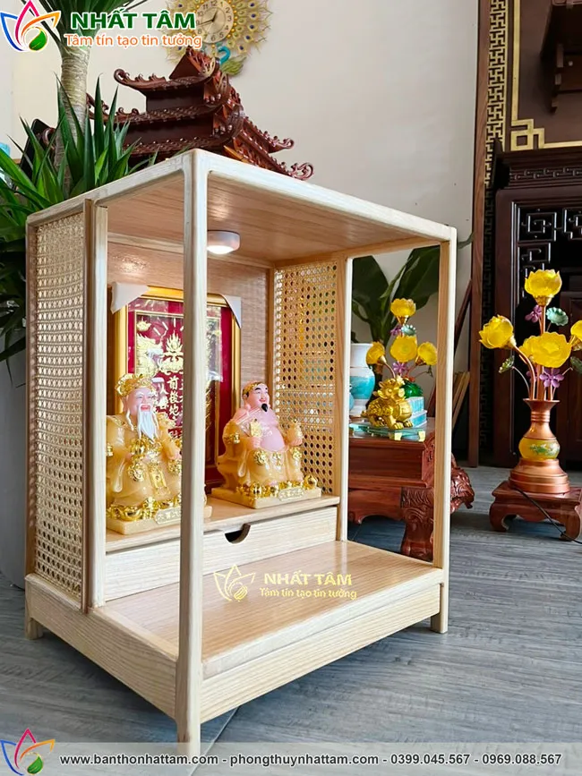 Bàn Thần Tài Gỗ Sồi Phong Cách Nhật - BTTT3012