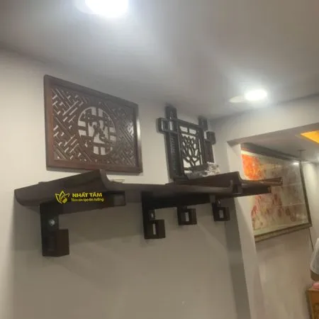 Bàn thờ treo tường chung cư đẹp - BTT5001